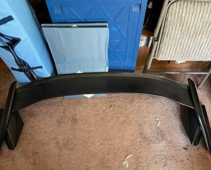 Type R wing with Apr Carbonfiber gurney flap.