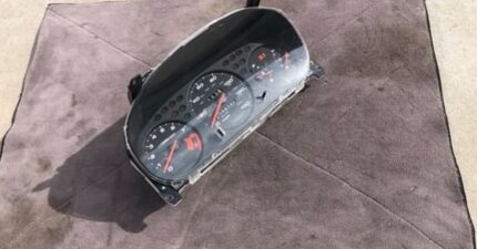 Em1 cluster, reads 68K+ miles on mileage