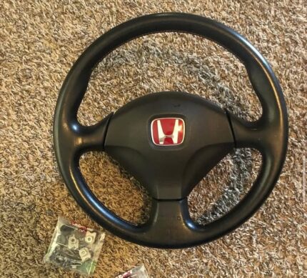 Momo Ep3/Rsx steering wheel