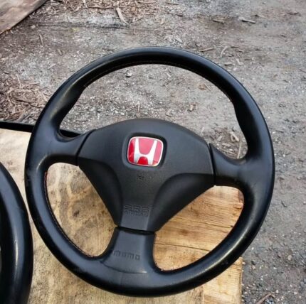 Dc5 jdm type r momo steering wheels 2002-2006