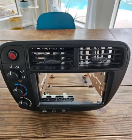 Honda 99-00 Ek9 climate control. Complete with harness