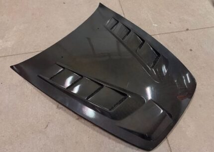 J’S racing Carbon fibre Type V S2000 hood both AP1 and AP2.
