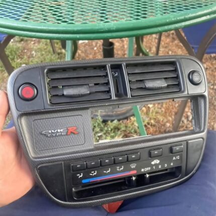 96-98 Civic Type R climate control in pretty minty condition