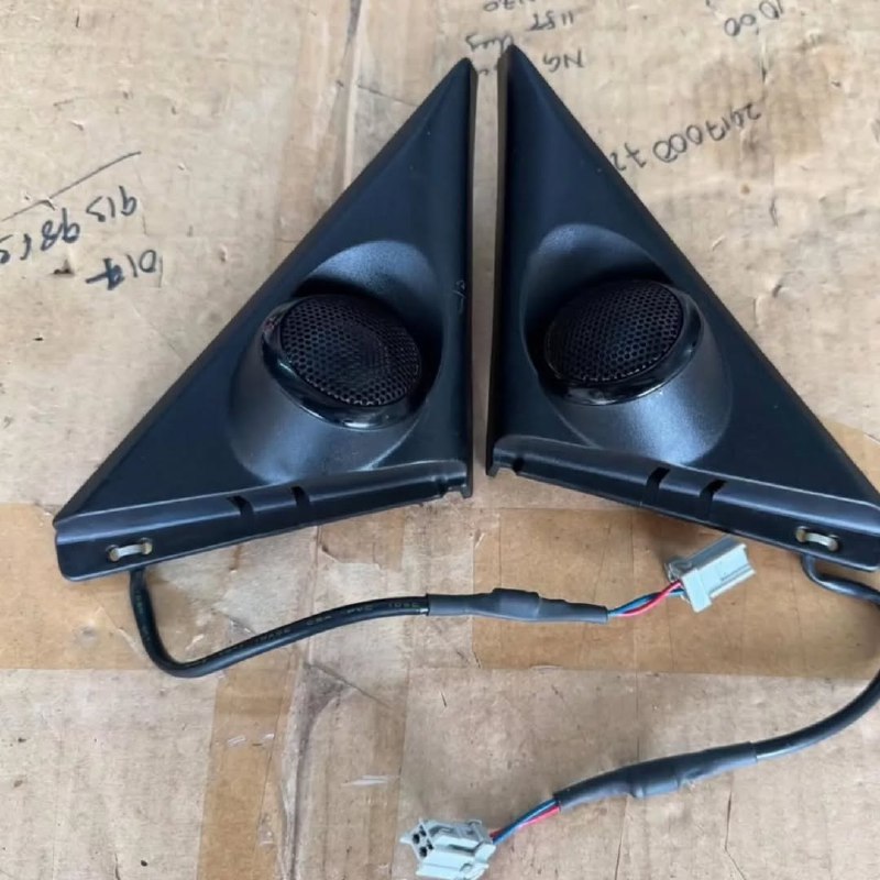 photo_5215204721554485021_x