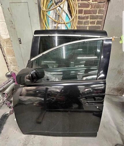 2011-2017 Honda Odyssey door