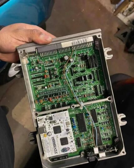 Hondata s300 v3 with Hondarulez coil on plug kit