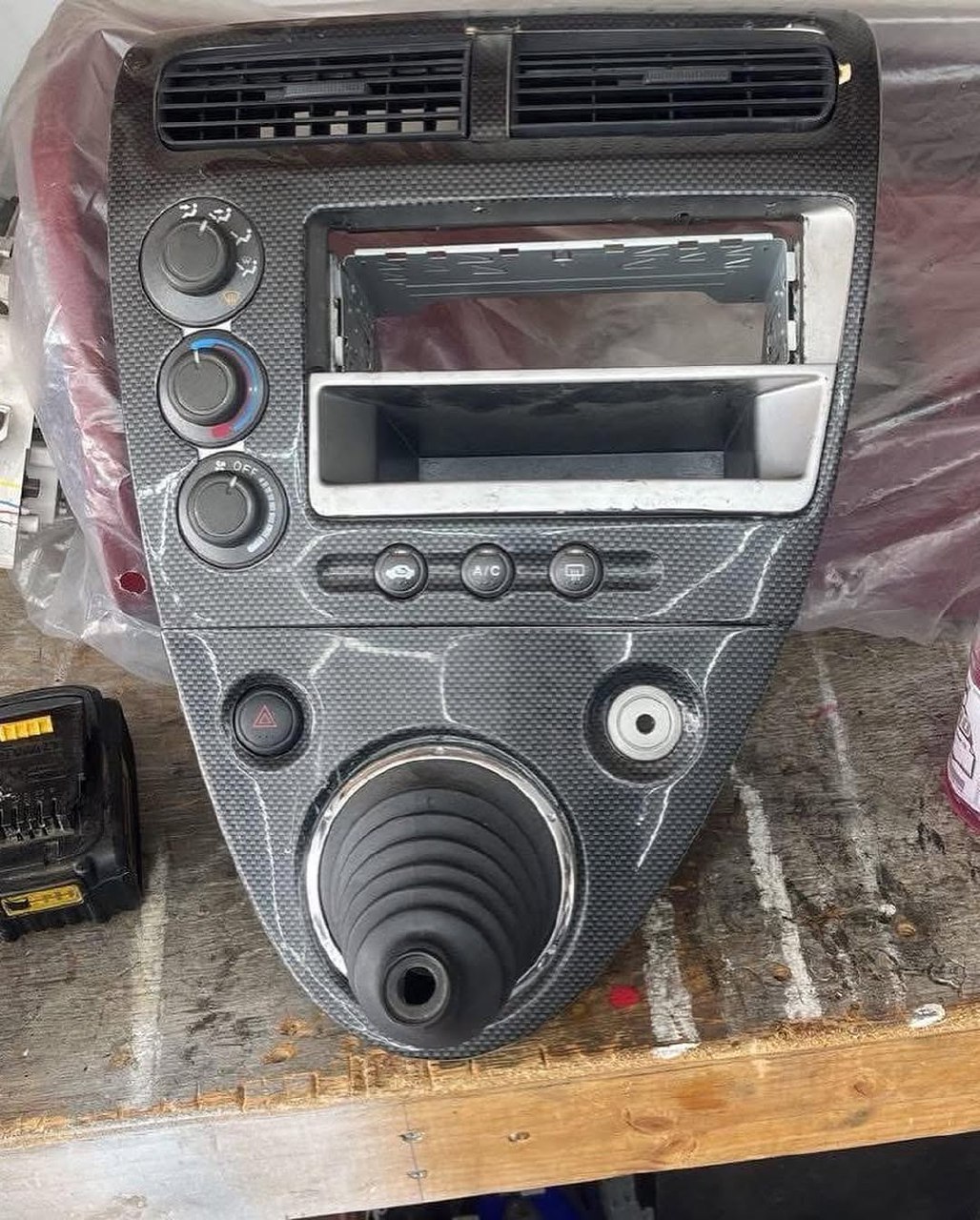 photo_5472181471096730077_y